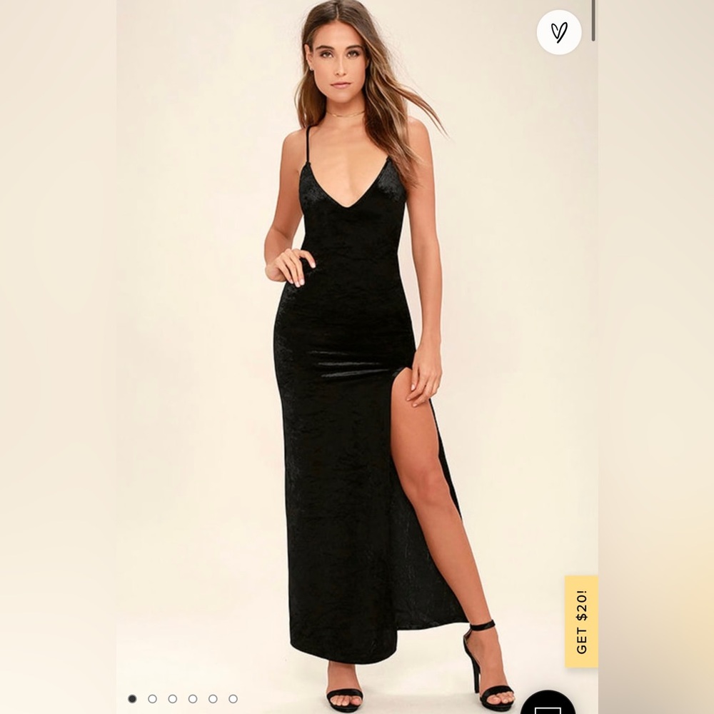 Lulu’s Black Velvet Maxi Dress - XS